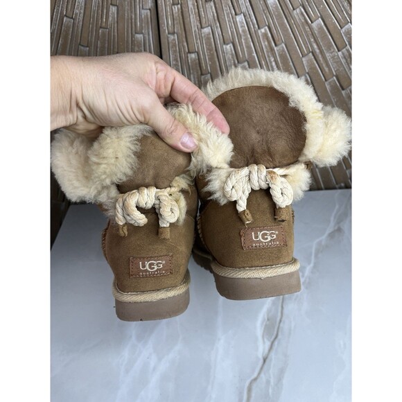 UGG Selene 1006493 Suede Leather Sheepskin Wool Fur Chestnut Sz 9 Short Boots - Picture 7 of 9